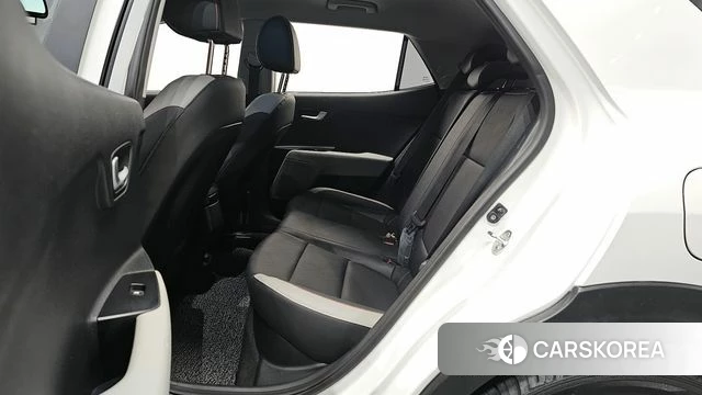 Kia Stonic 2020 Белый из Кореи, фото 3