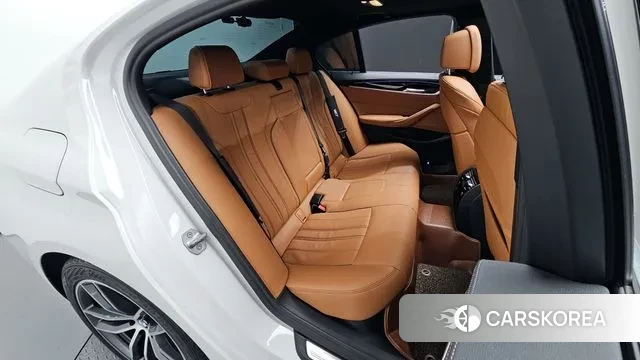 BMW 5 Series (G30) 2020 Белый из Кореи, фото 3