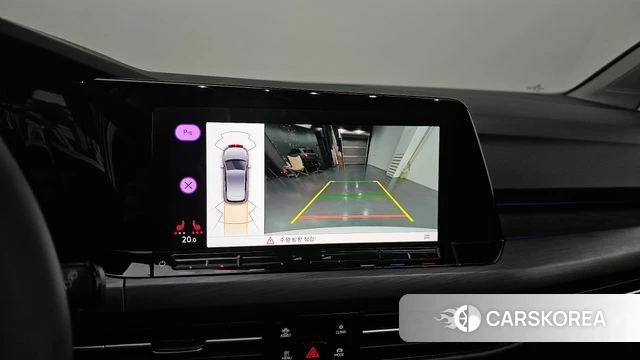 Volkswagen Golf 8th Generation 2022 Белый из Кореи, фото 3