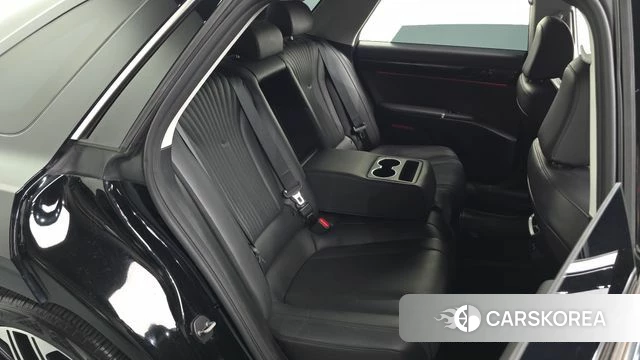 Hyundai Grandeur Hybrid (GN7) 2023 Черный из Кореи, фото 3