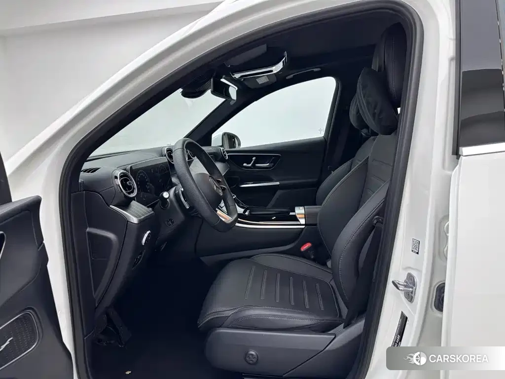 Mercedes-Benz GLC 2023 Белый из Китая, фото 3
