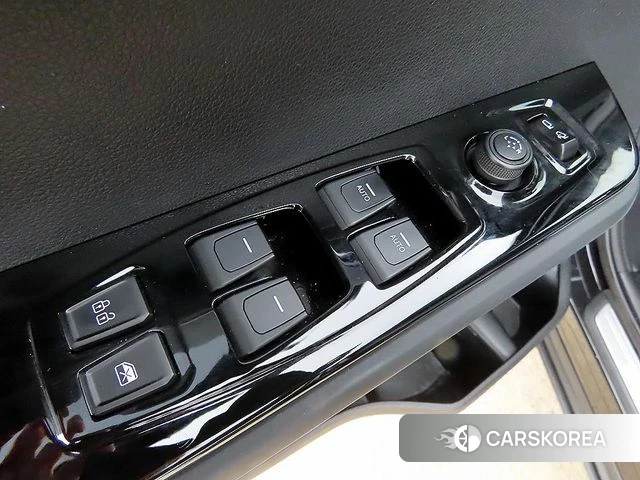 Ssangyong Torres 2024 Черный из Кореи, фото 3