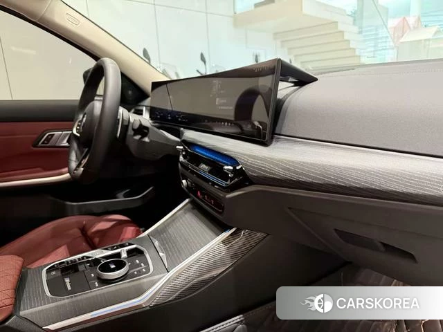 BMW 3 series 2024 Темно-серый из Китая, фото 3