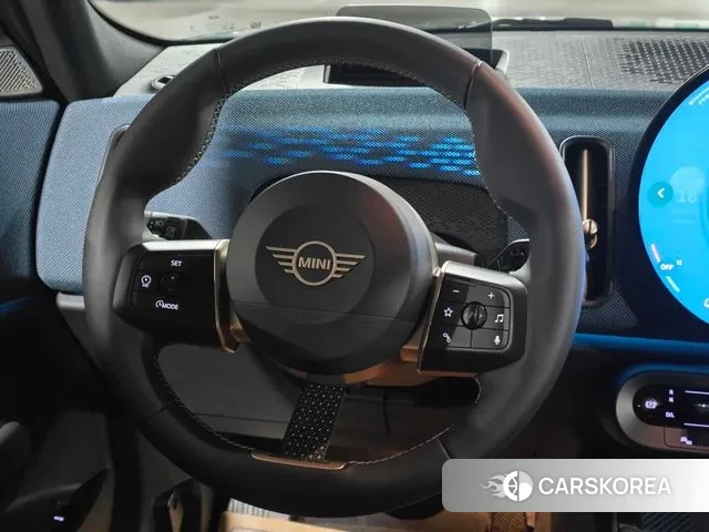 Mini Cooper S Countryman 3rd Generation 2025 Цвет галактики из Кореи, фото 3