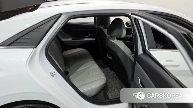 Hyundai Avante (CN7) 2020 Белый из Кореи, фото 3