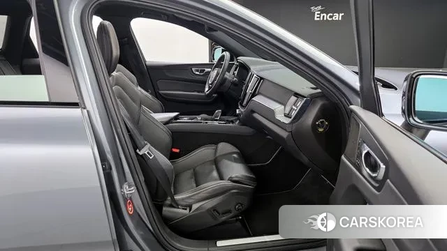 Volvo XC60 second Generation 2020 Серый из Кореи, фото 3