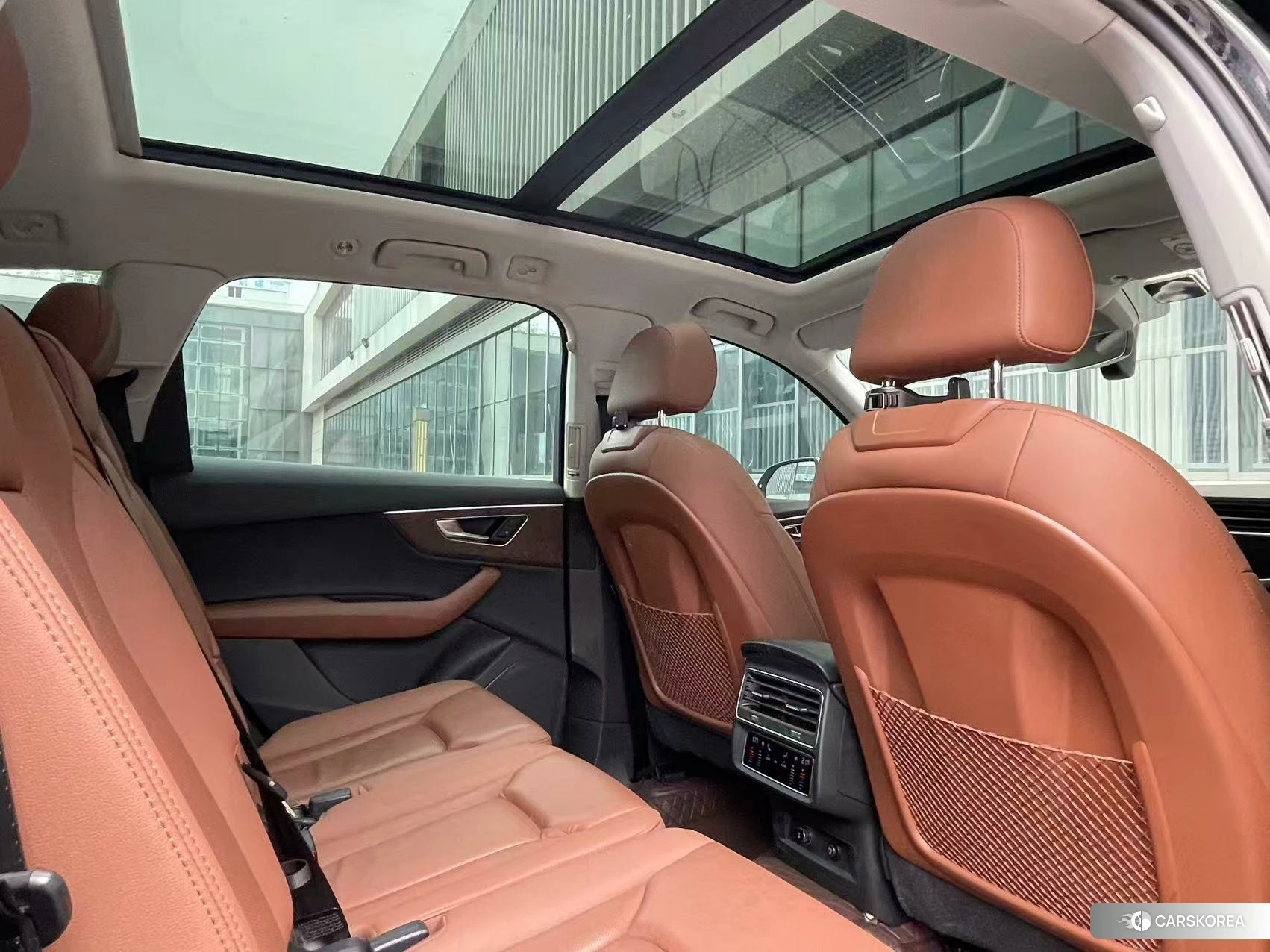 Audi Q7 2020 Белый из Китая, фото 3