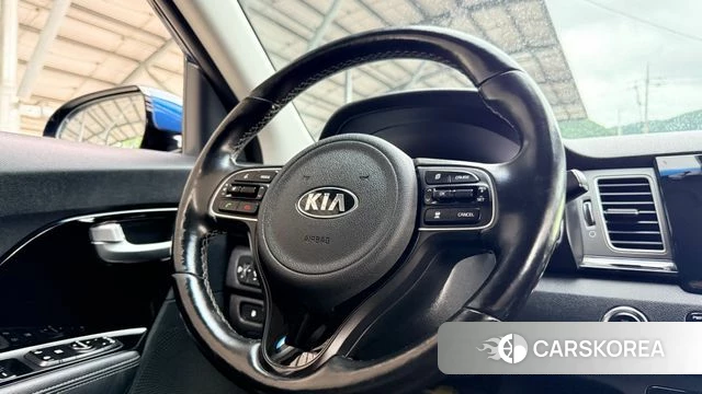 Kia Niro 2018 Синий из Кореи, фото 3