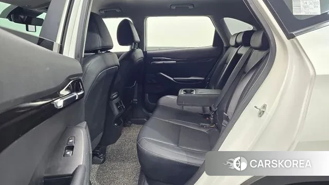 Kia Seltos 2022 Белый из Кореи, фото 3