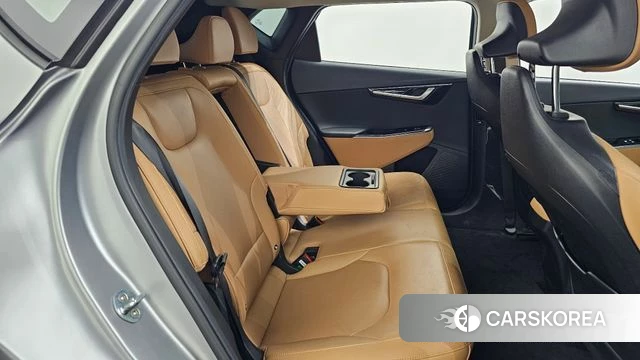 Kia EV6 2022 Серебристо-серый из Кореи, фото 3