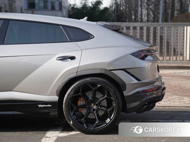 Lamborghini Urus 2024 Серебристо-серый из Кореи, фото 3