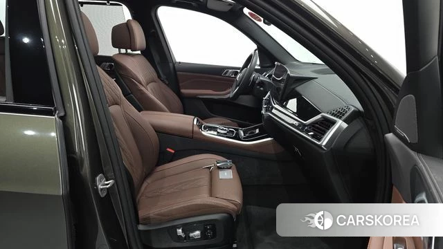 BMW X5 (G05) 2025 Цвет тростника из Кореи, фото 3
