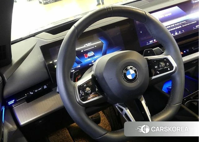 BMW 5 Series (G60) 2024 Серебристо-серый из Кореи, фото 3