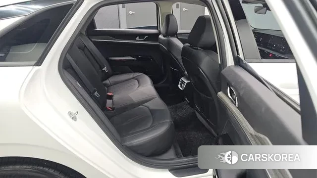 Kia The New K5 3rd generation 2024 Белый из Кореи, фото 3