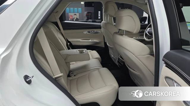 Genesis GV70 2024 Белый из Кореи, фото 3