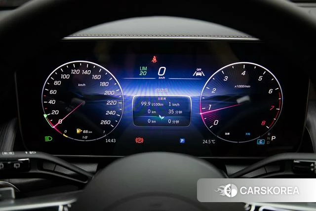 Mercedes-Benz GLC 2025 Черный из Китая, фото 3