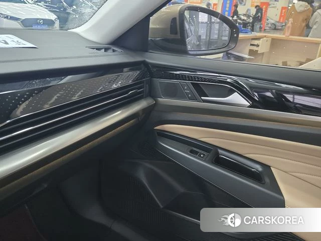 Volkswagen Passat 2022 Шампань из Китая, фото 3