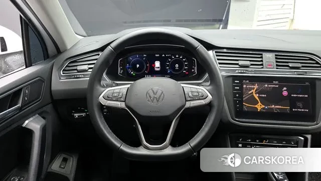 Volkswagen Tiguan second Generation 2022 Белый из Кореи, фото 3