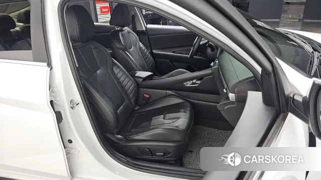 Hyundai Avante (CN7) 2022 Белый из Кореи, фото 3