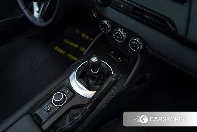 Mazda MX-5 2025 Красный из Китая, фото 3