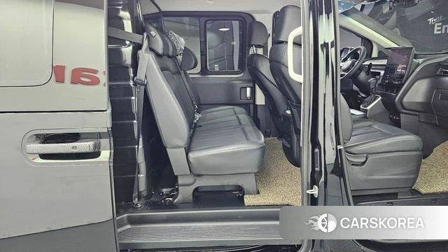Hyundai Staria 2022 Черный из Кореи, фото 3