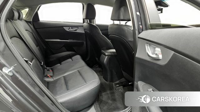 Kia The New K3 2nd generation 2022 Серый из Кореи, фото 3