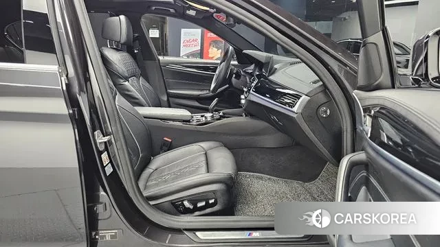 BMW 5 Series (G30) 2019 Серый из Кореи, фото 3