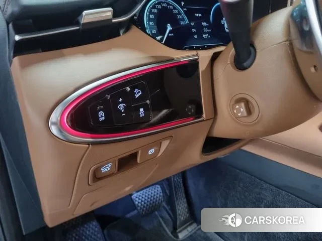 Genesis GV70 2023 Серебристо-серый из Кореи, фото 3