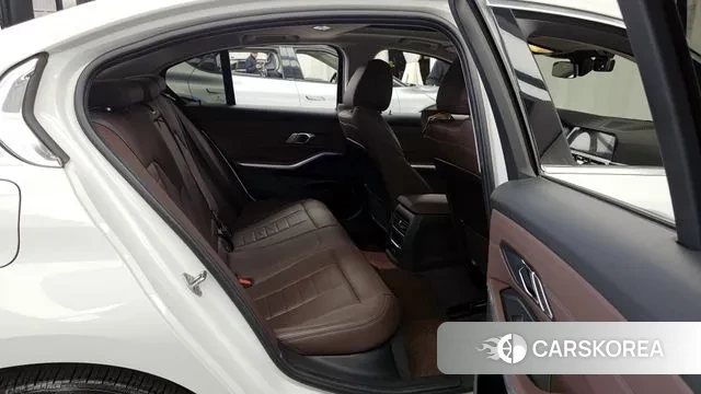 BMW 3 Series (G20) 2022 Белый из Кореи, фото 3