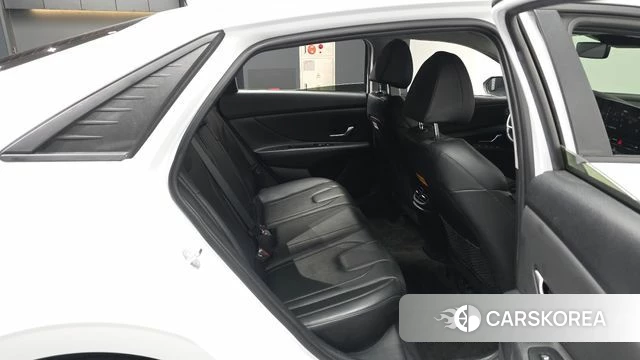 Hyundai Avante (CN7) 2023 Белый из Кореи, фото 3