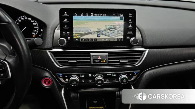 Honda Accord 10th Generation 2022 Белый из Кореи, фото 3