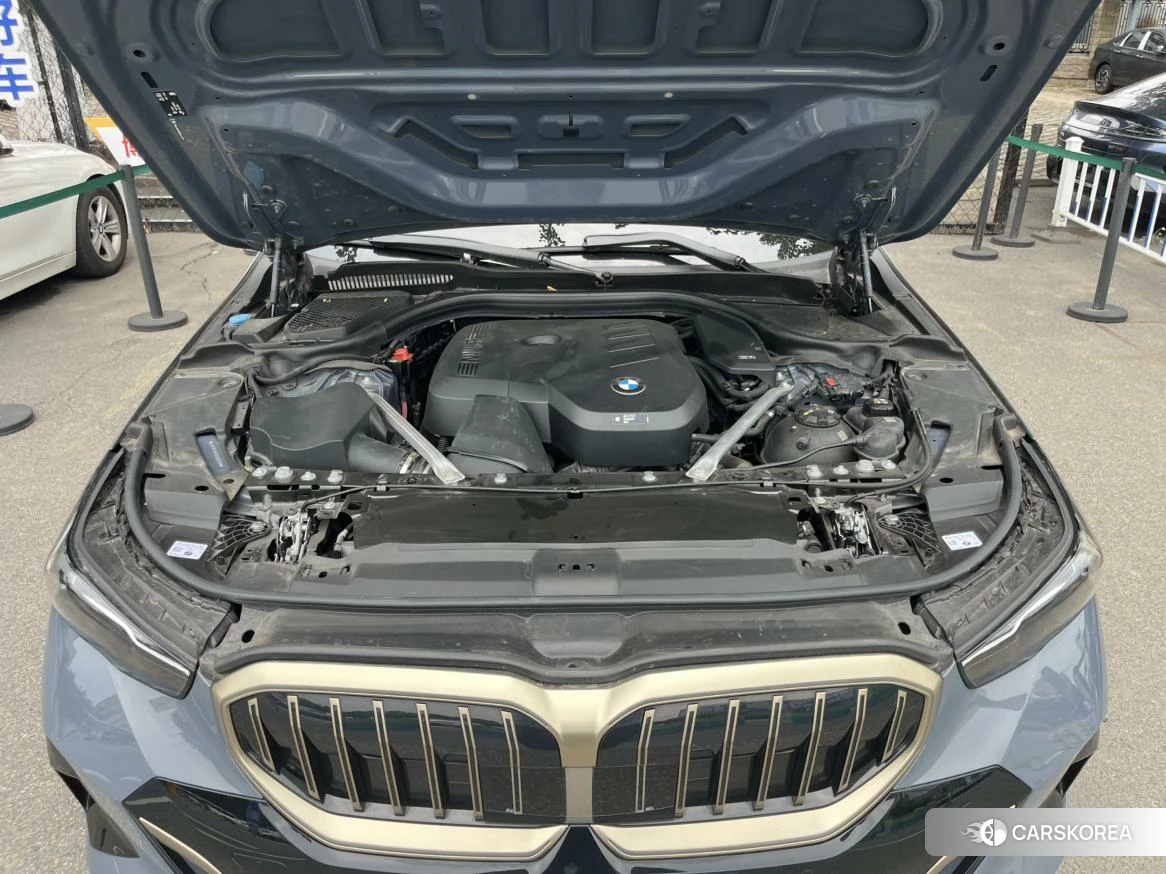 BMW 5 series 2024 Темно-серый из Китая, фото 3