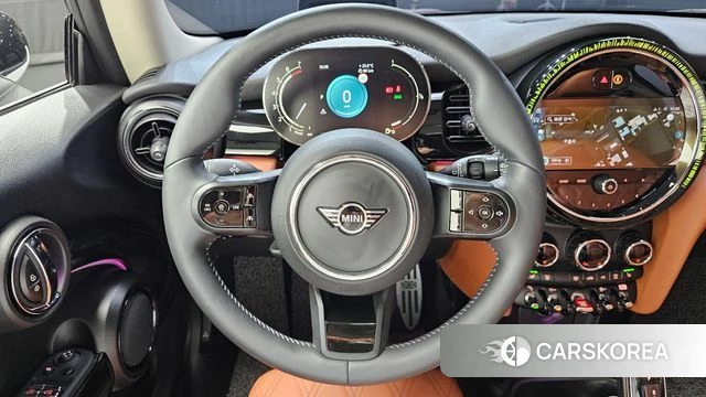 Mini Cooper S 2023 Белый из Кореи, фото 3