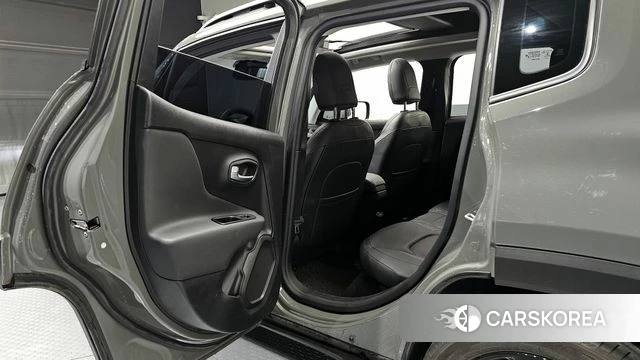 Jeep Renegade 2022 Серый из Кореи, фото 3