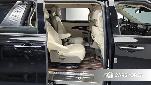 Kia Carnival 4th generation 2023 Черный из Кореи, фото 3