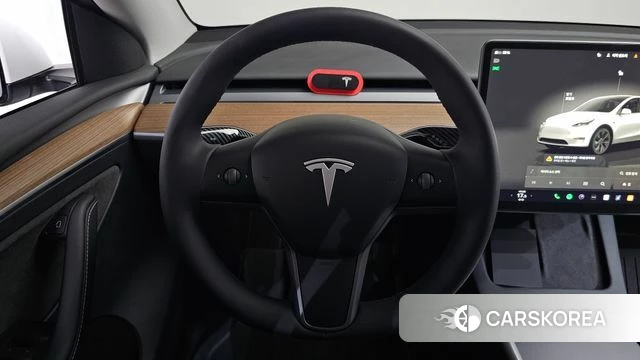 Tesla Model Y 2024 Белый из Кореи, фото 3