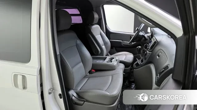 Hyundai The New Grand Starex 2019 Белый из Кореи, фото 3
