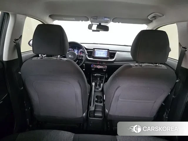 Kia Stonic 2018 Серый из Кореи, фото 3