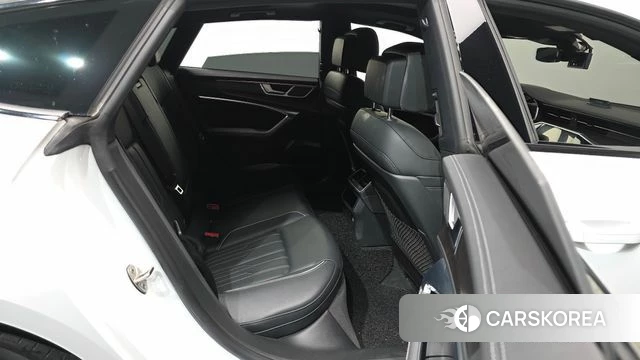 Audi A7 (4K) 2021 Белый из Кореи, фото 3