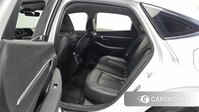Hyundai Sonata (DN8) 2022 Белый из Кореи, фото 3