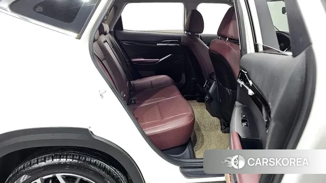 Kia Seltos 2022 Белый из Кореи, фото 3