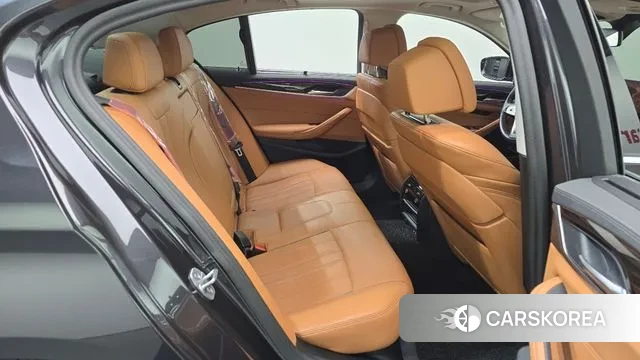 BMW 5 Series (G30) 2022 Серый из Кореи, фото 3