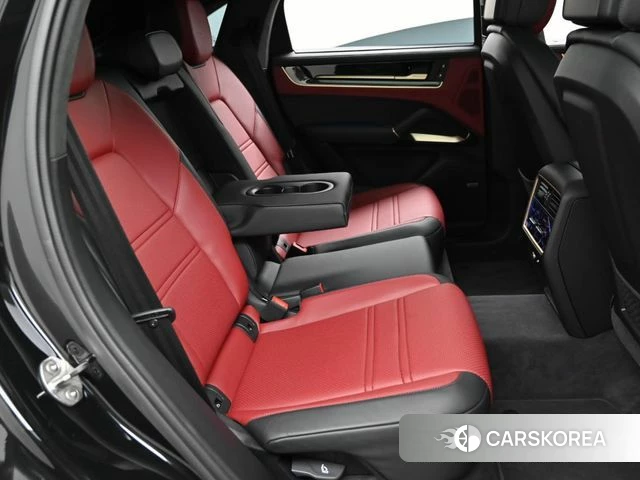 Porsche Cayenne (PO536) 2025 Черный из Кореи, фото 3