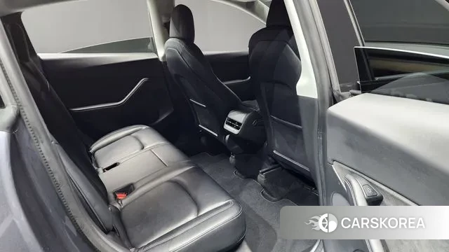 Tesla Model Y 2021 Серый из Кореи, фото 3