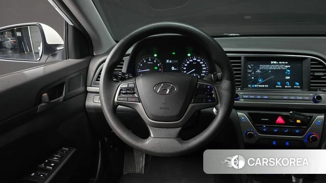 Hyundai Avante AD 2018 Белый из Кореи, фото 3