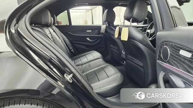 Mercedes-Benz E-Class W213 2022 Черный из Кореи, фото 3