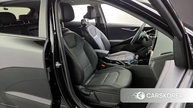 Kia Di Ol Nu Niro 2022 Черный из Кореи, фото 3