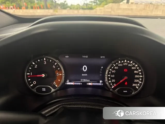 Jeep Renegade 2018 Черный из Кореи, фото 3