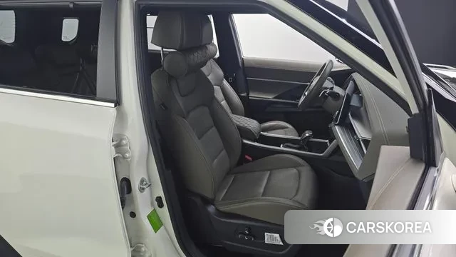 Ssangyong Torres 2023 Белый из Кореи, фото 3