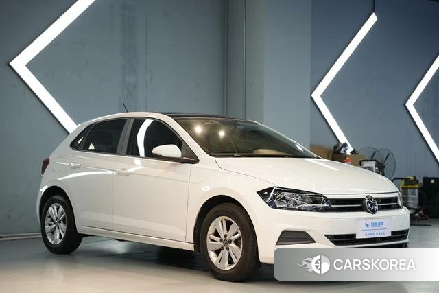 Volkswagen Polo 2021 Белый из Китая, фото 3